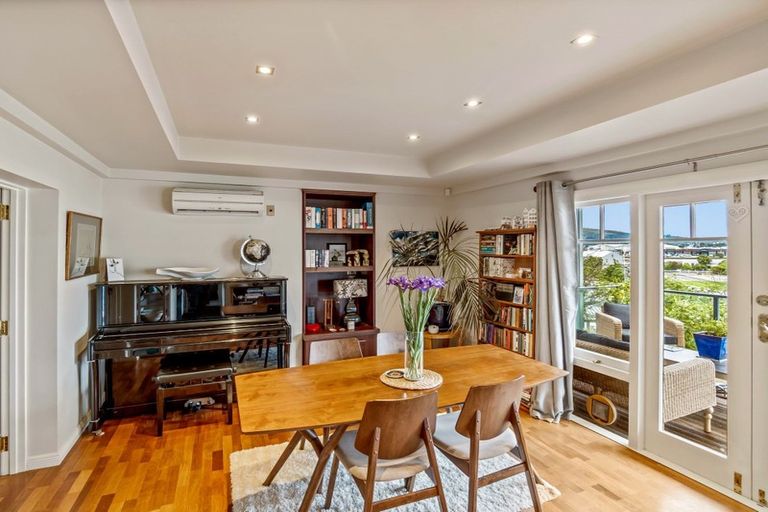 Photo of property in 28 Main Road, Mount Pleasant, Christchurch, 8081