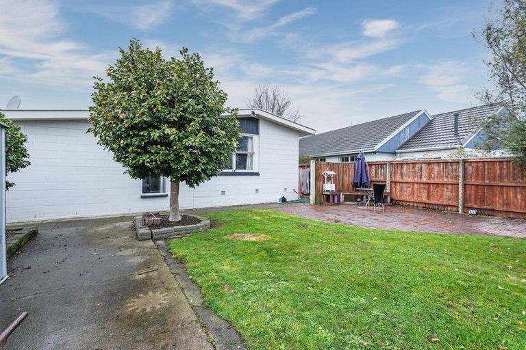 Photo of property in 35 Glenrowan Avenue, Avondale, Christchurch, 8061