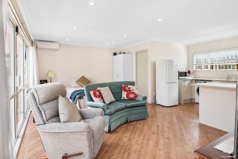 Photo of property in 15 Cantora Avenue, Northpark, Auckland, 2013