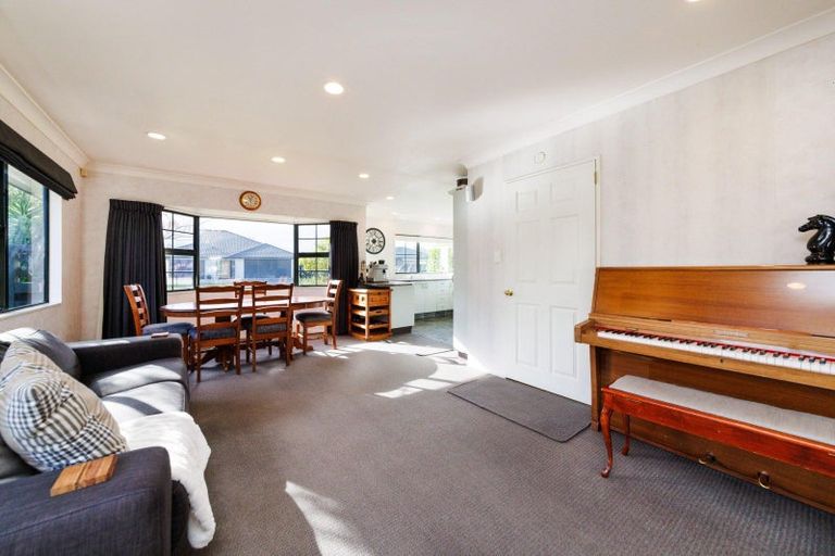 Photo of property in 3 Montana Way, Milson, Palmerston North, 4414