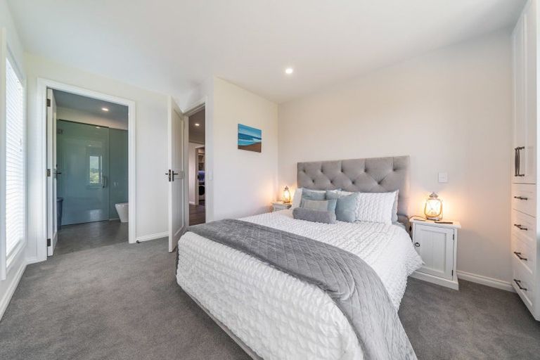 Photo of property in 87 Rutherford Drive, Waikanae Beach, Waikanae, 5036