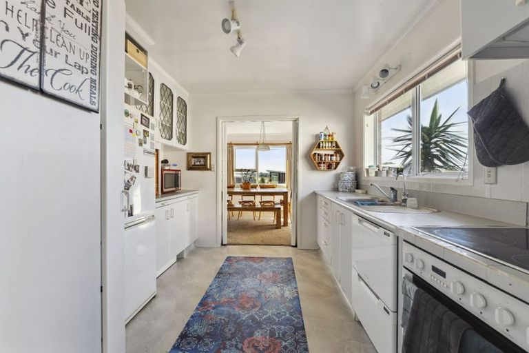 Photo of property in 2 Hobson Street, New Plymouth, 4312