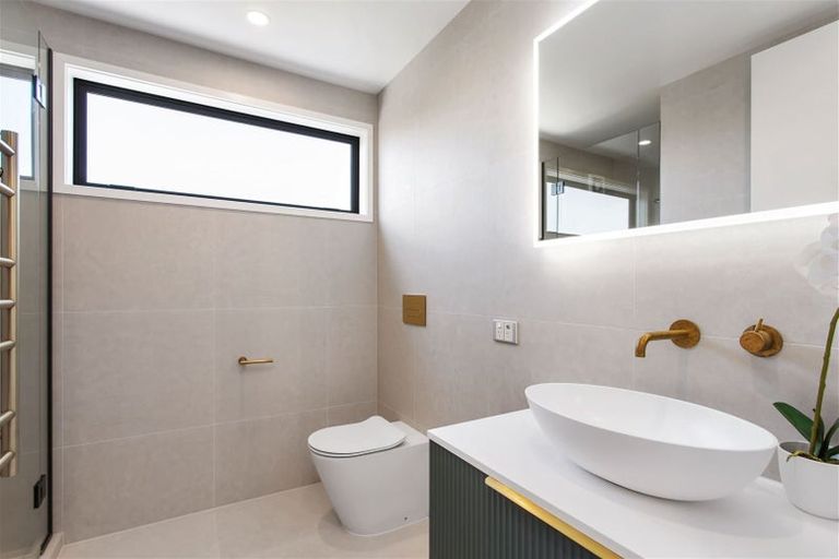 Photo of property in 2/151 Edgeware Road, Edgeware, Christchurch, 8013