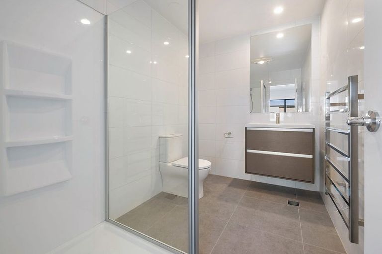 Photo of property in 6 Huru Road, Flat Bush, Auckland, 2019