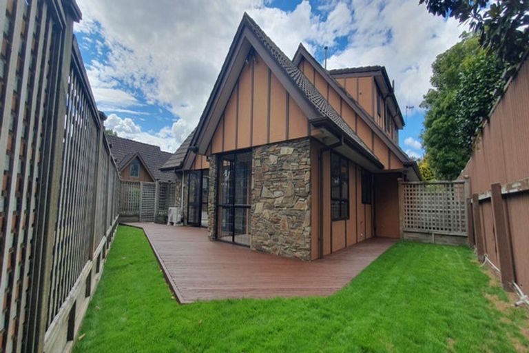 Photo of property in 6 Huntington Lane, West End, Palmerston North, 4410