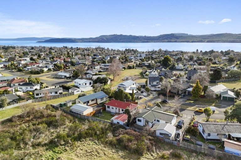 Photo of property in 26 Epping Place, Richmond Heights, Taupo, 3330