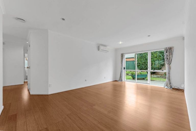 Photo of property in 16 Drummond Drive, Ranui, Auckland, 0612