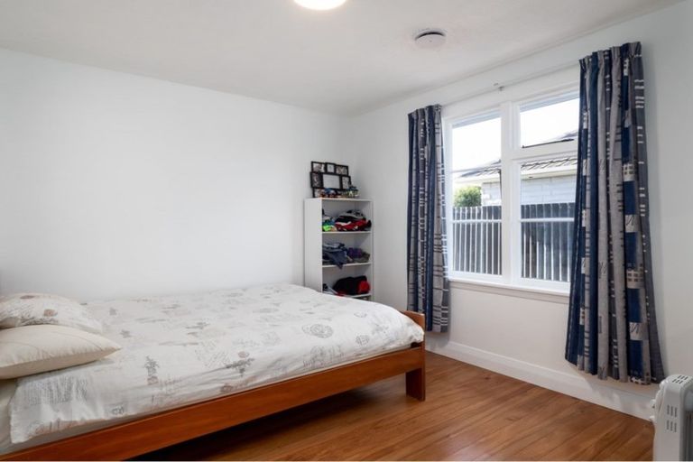 Photo of property in 28 Taurima Street, Hei Hei, Christchurch, 8042