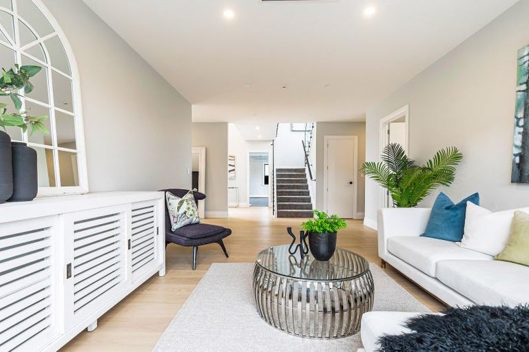 Photo of property in 17 Arawaru Avenue, Wainui, 0992