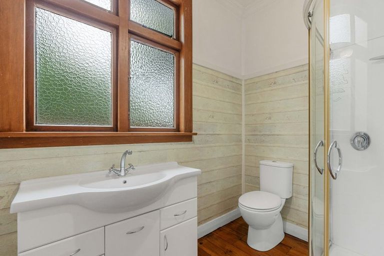 Photo of property in 182 High Street North, Carterton, 5713