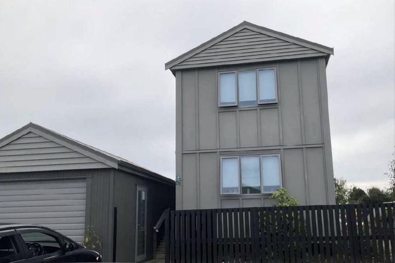 Photo of property in 5 Waihurihia Street, Otaki, 5512