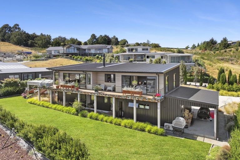 Photo of property in 9 Barclay Place, Wanaka, 9305