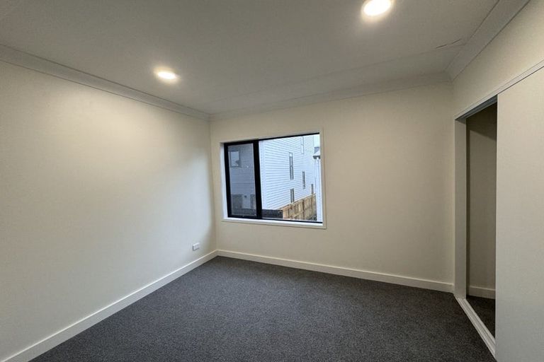 Photo of property in 19 Parkwood Avenue, Westgate, Auckland, 0614