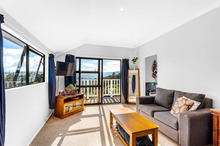 Photo of property in 3 Bermer Road, Belmont, Lower Hutt, 5010