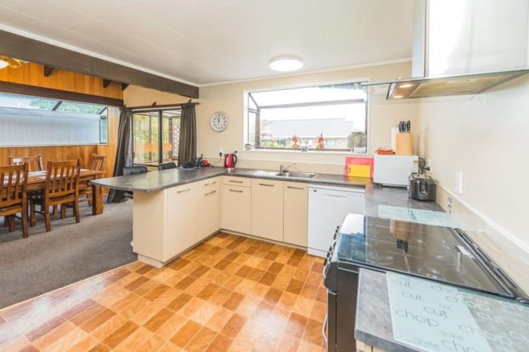 Photo of property in 36 Parkdale Drive, Aramoho, Whanganui, 4500
