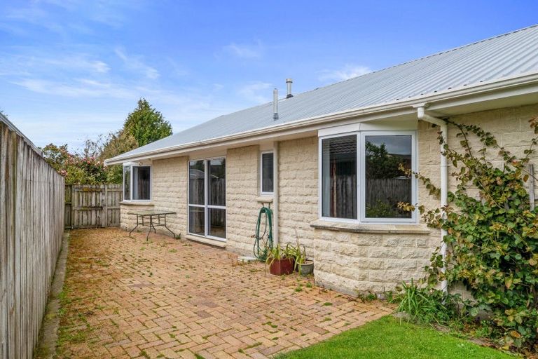 Photo of property in 16 Wright Grove, Levin, 5510