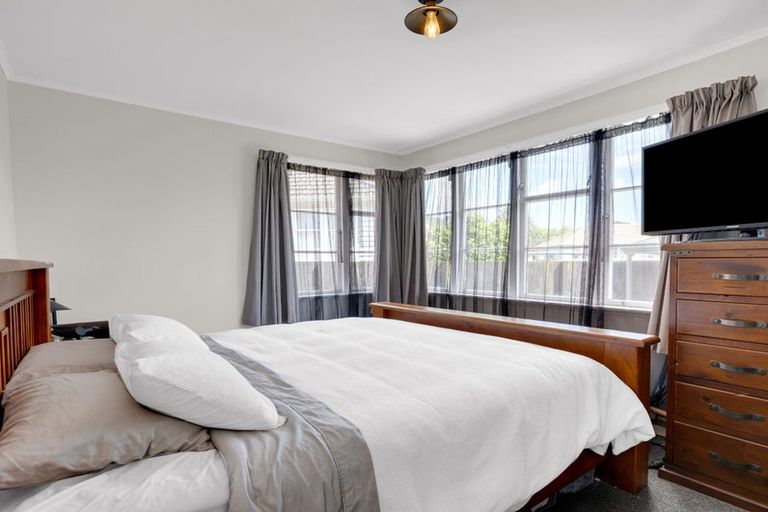 Photo of property in 5 Le Quesne Place, Fairfield, Hamilton, 3214