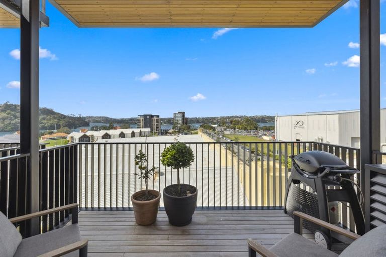 Photo of property in 505/2 Launch Road, Hobsonville, Auckland, 0616