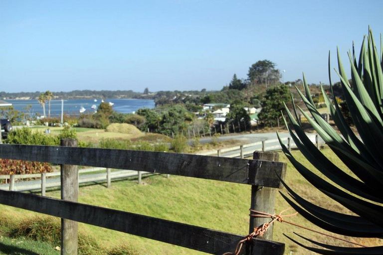 Photo of property in 2 Harrys Lane, Pukenui, 0484