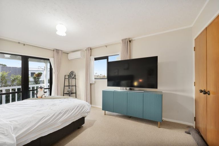 Photo of property in 81 Spence Road, Henderson, Auckland, 0612