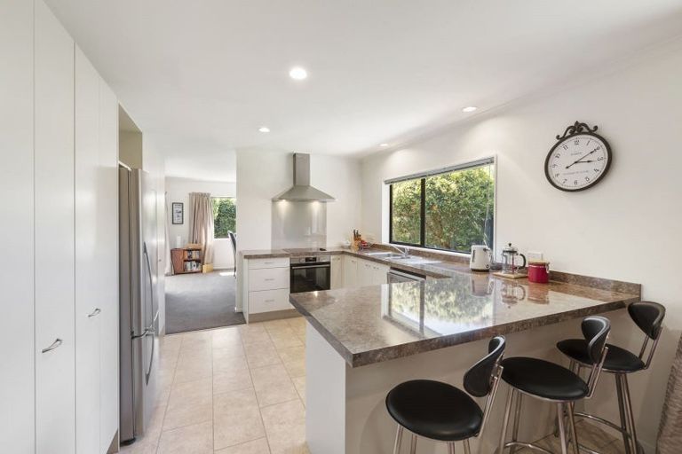 Photo of property in 2 Ashleigh Way, Waikanae Beach, Waikanae, 5036