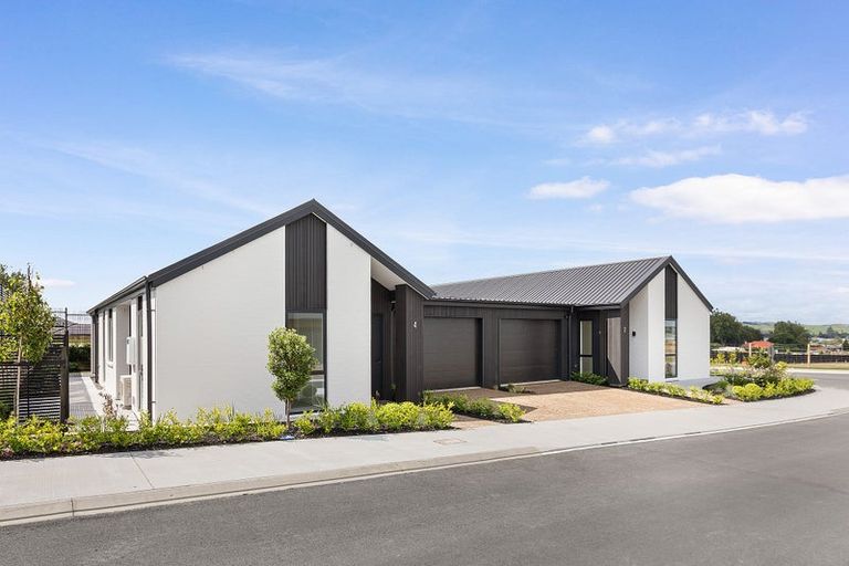 Photo of property in 7 Camellia Court, Palmerston North, 4414