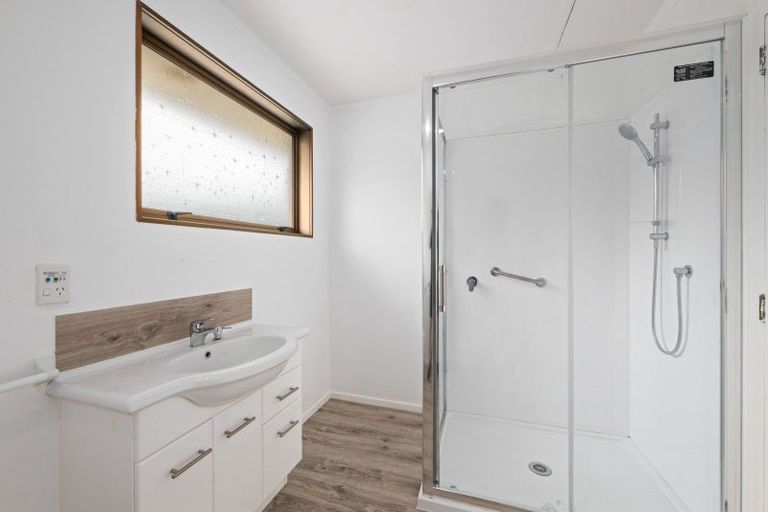 Photo of property in 2-1a Leicester Street, Picton, 7220