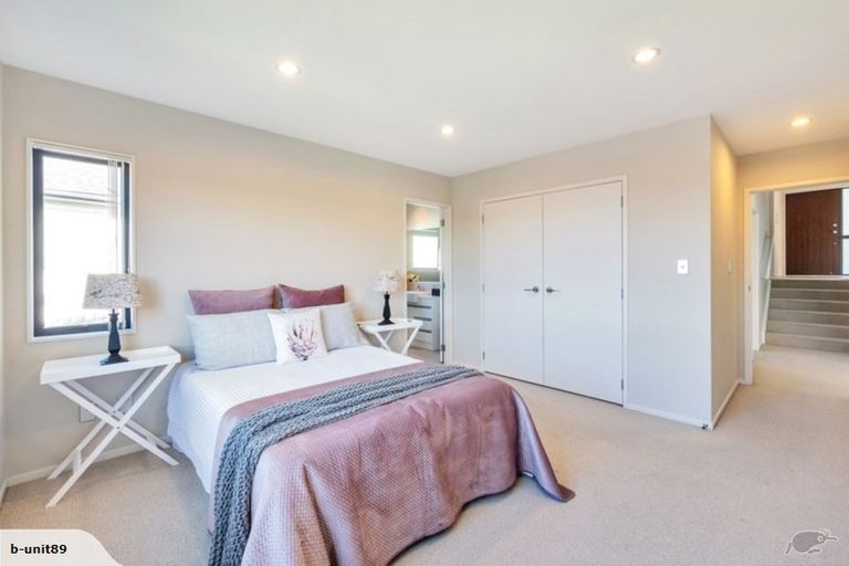 Photo of property in 16 Cityview Place, Massey, Auckland, 0614