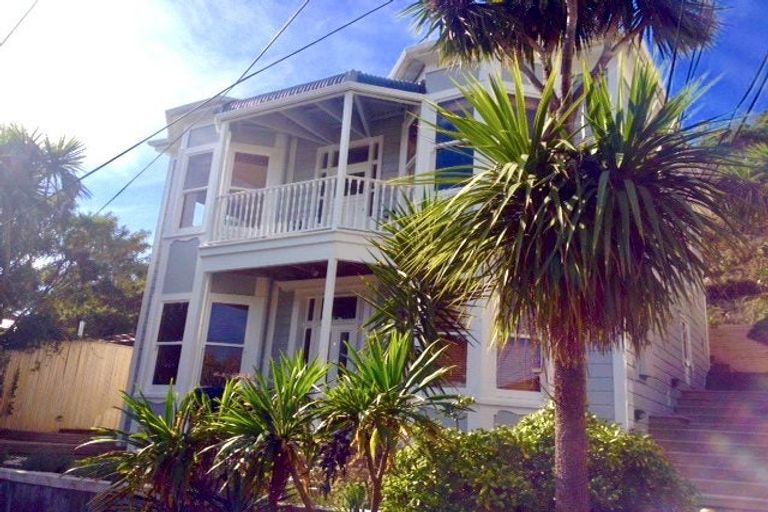 Photo of property in 37 Lawrence Street, Newtown, Wellington, 6021