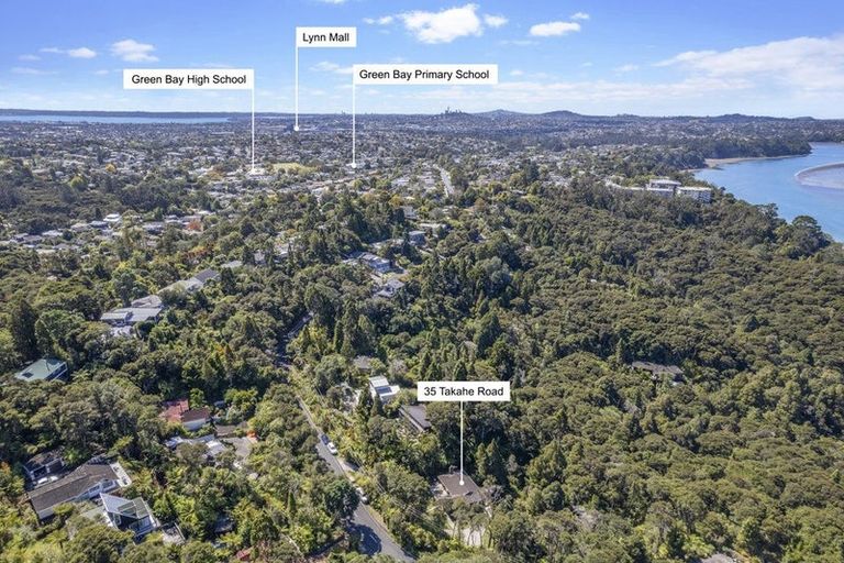 Photo of property in 35 Takahe Road, Titirangi, Auckland, 0604