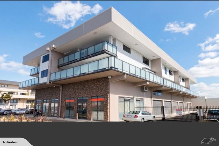 Photo of property in 2/9 Freeman Way, Manukau, Auckland, 2104