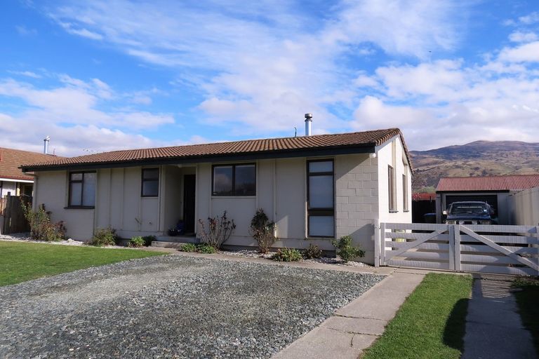 Photo of property in 86 Waenga Drive, Cromwell, 9310