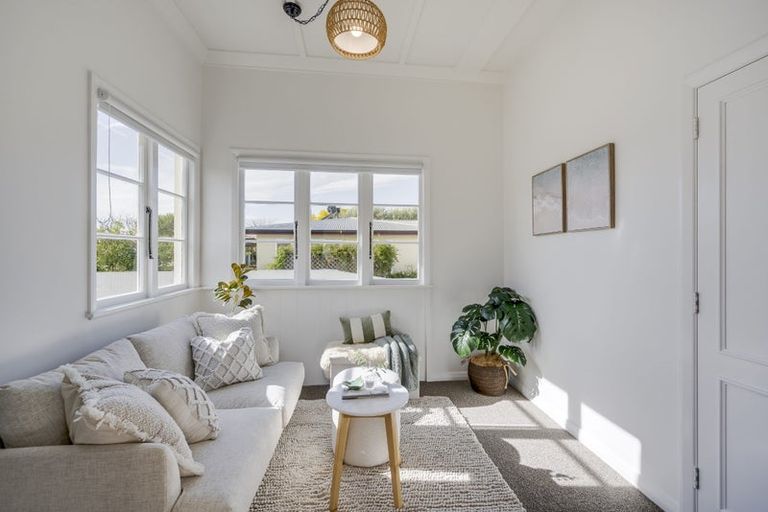 Photo of property in 11a Moeller Street, Taradale, Napier, 4112