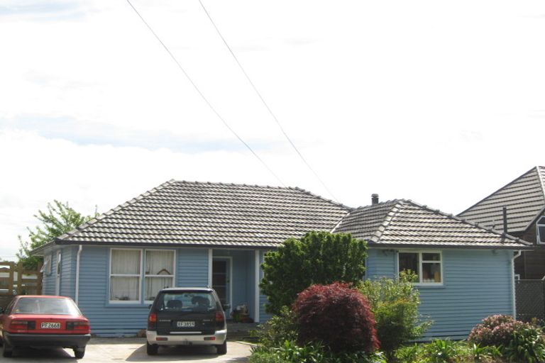 Photo of property in 60 Momorangi Crescent, Redwood, Christchurch, 8051