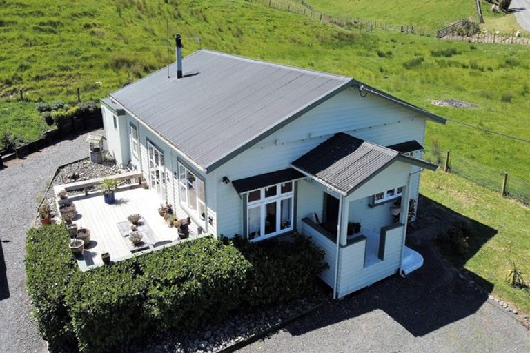 Photo of property in 114 Glengarry Road, Dannevirke, 4978
