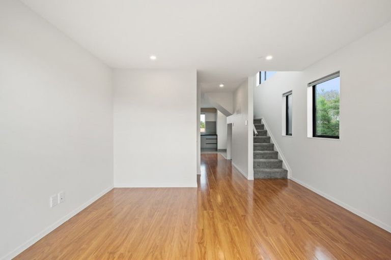 Photo of property in 24 Red Arches Road, Henderson, Auckland, 0610
