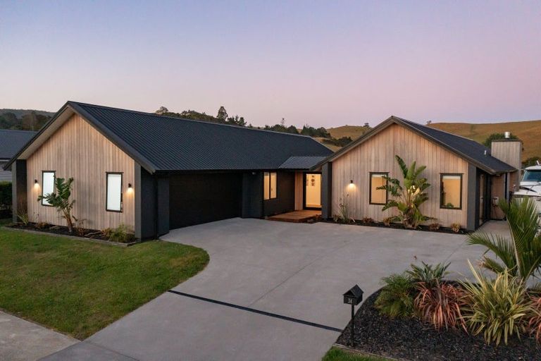 Photo of property in 34 Powhiri Place, Wharekaho, Whitianga, 3510