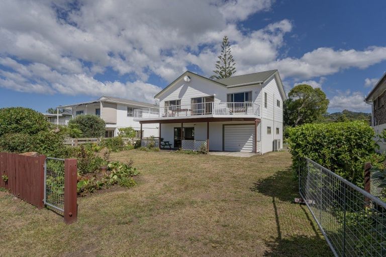 Photo of property in 42 Banks Street, Cooks Beach, Whitianga, 3591
