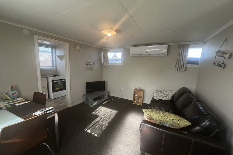 Photo of property in 1/58 Oram Avenue, New Brighton, Christchurch, 8061