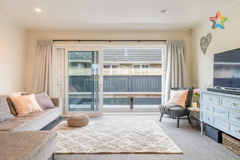 Photo of property in 75 Wai-iti Crescent, Woburn, Lower Hutt, 5010