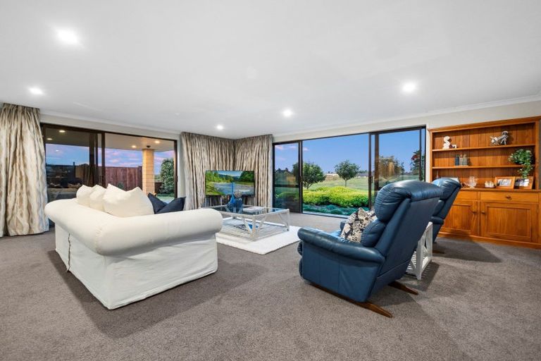 Photo of property in 61 Montia Close, Papamoa Beach, Papamoa, 3118