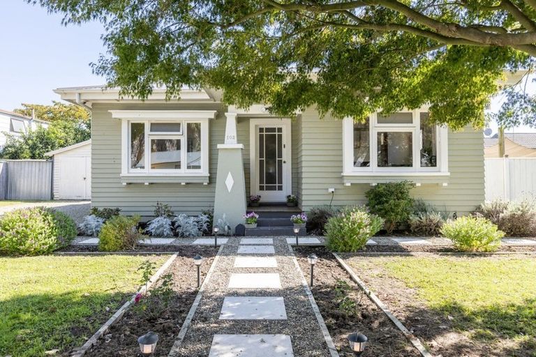 Photo of property in 102 Sylvan Road, Parkvale, Hastings, 4122