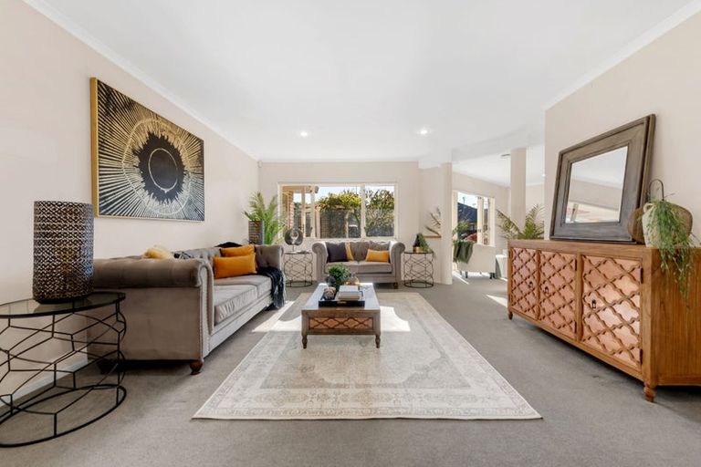 Photo of property in 12 Ballycullanie Place, Dannemora, Auckland, 2016