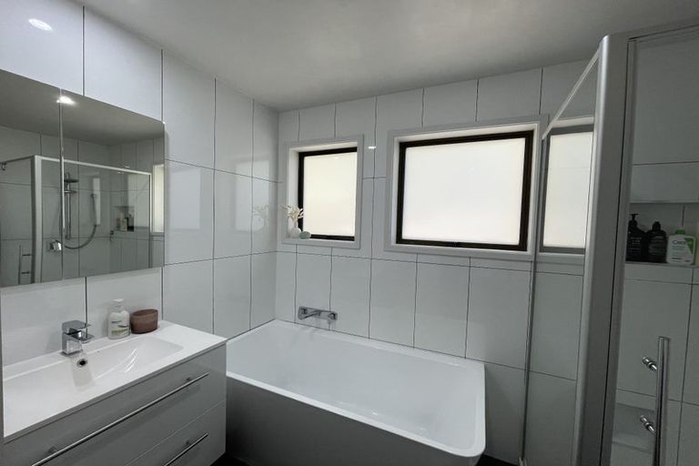 Photo of property in 1 Stratford Street, Fendalton, Christchurch, 8014