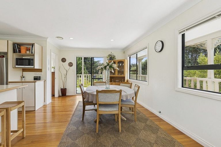 Photo of property in 10 Joseph Banks Drive, Whitby, Porirua, 5024