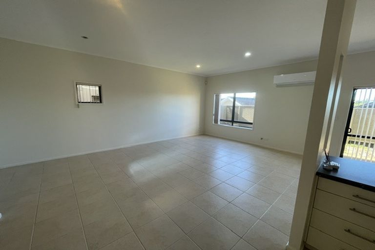 Photo of property in 102 Nautilus Drive, Gulf Harbour, Whangaparaoa, 0930