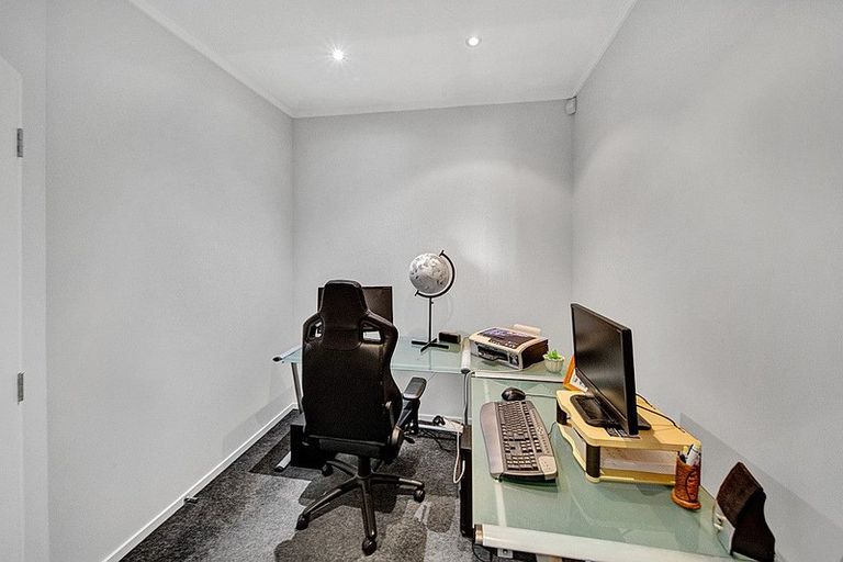 Photo of property in 39 Rata Street, Hawera, 4610