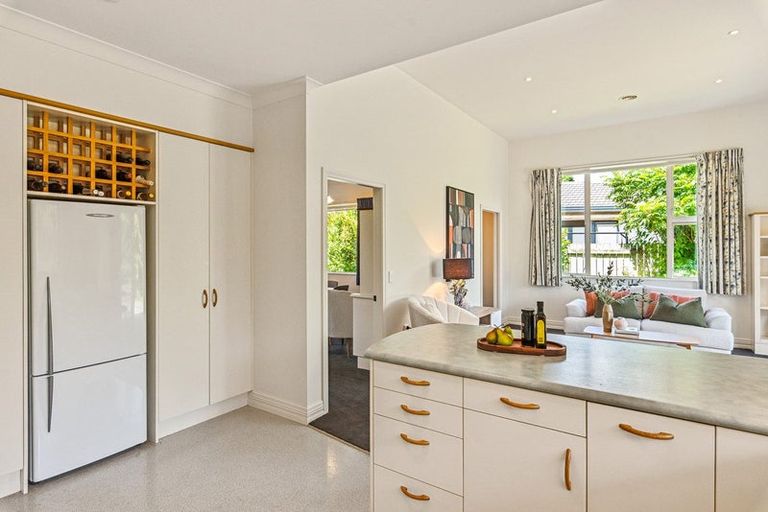 Photo of property in 2b Maple Lane, Waikanae, 5036