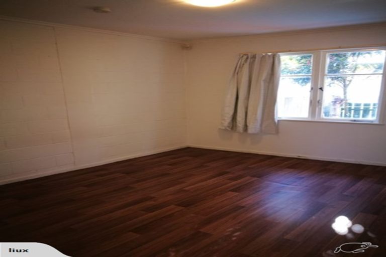 Photo of property in 1/288 Rosebank Road, Avondale, Auckland, 1026