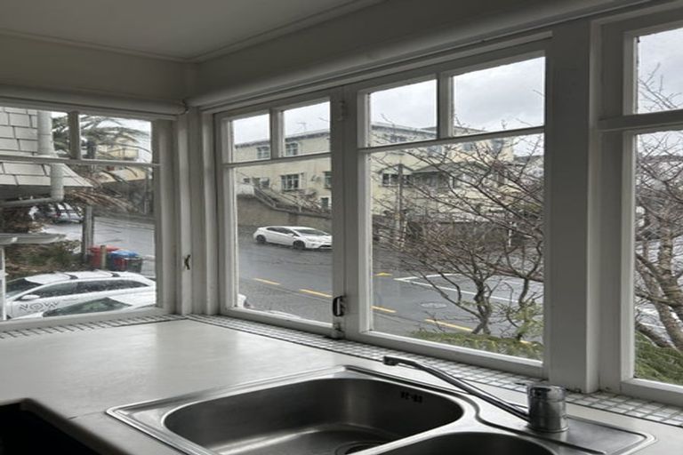 Photo of property in 298 The Terrace, Te Aro, Wellington, 6011